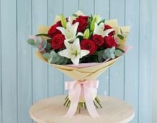 Букет цветов из:  Лилии и Розы в Глебычево
