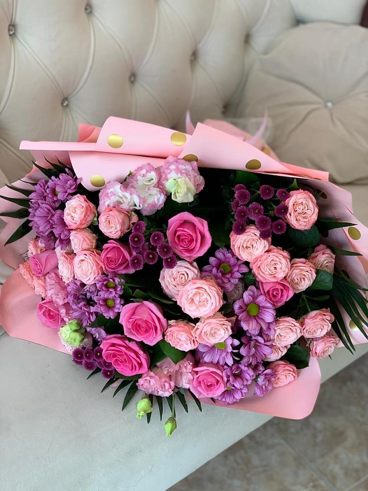 Букет цветов из: Хризантемы, Розы и Лизиантусы в Глебычево