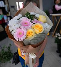 Букет цветов из:  Герберы, Розы и Хризантемы в Глебычево