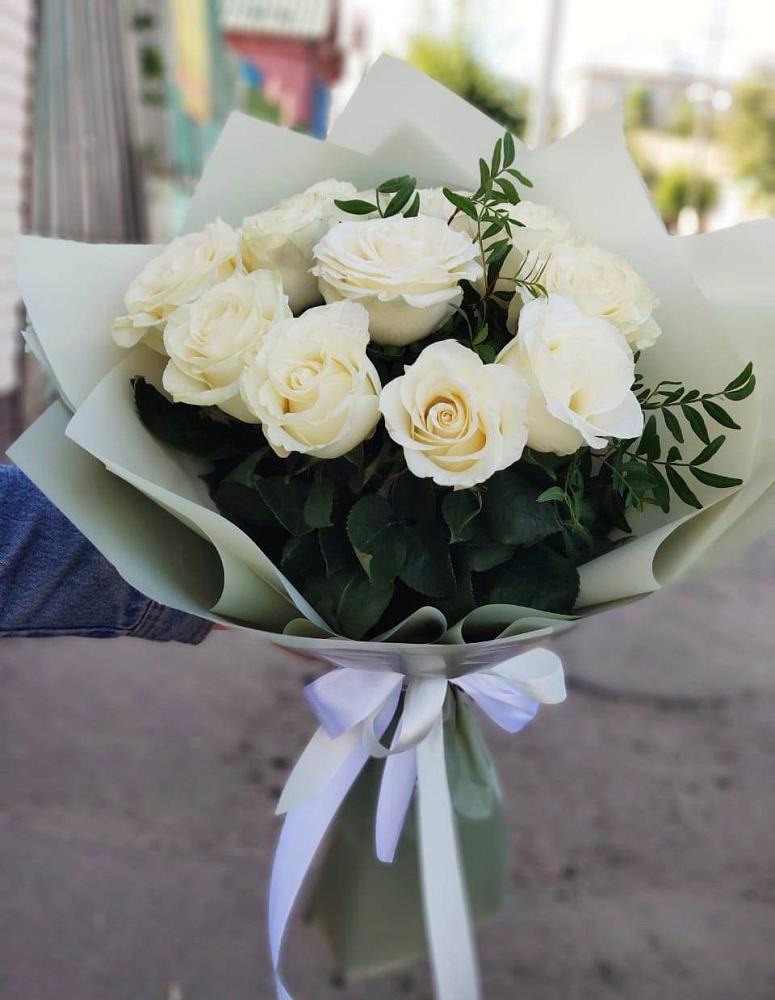 Букет Белые розы Проуд в Глебычево