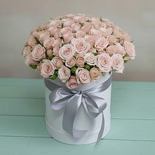 Цветочная композиция из Розы в шляпной коробке в Глебычево