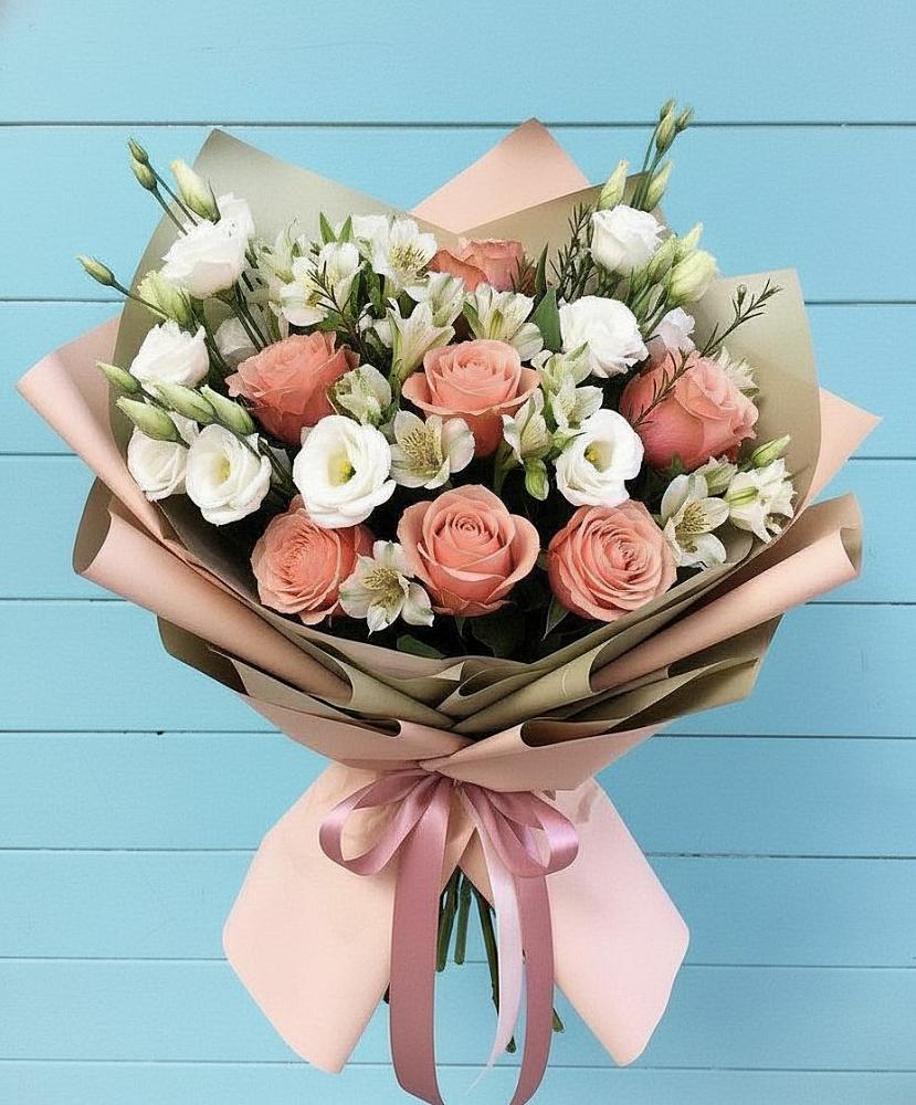 Букет цветов из: Розы, Альстромерии и Лизиантусы в Глебычево