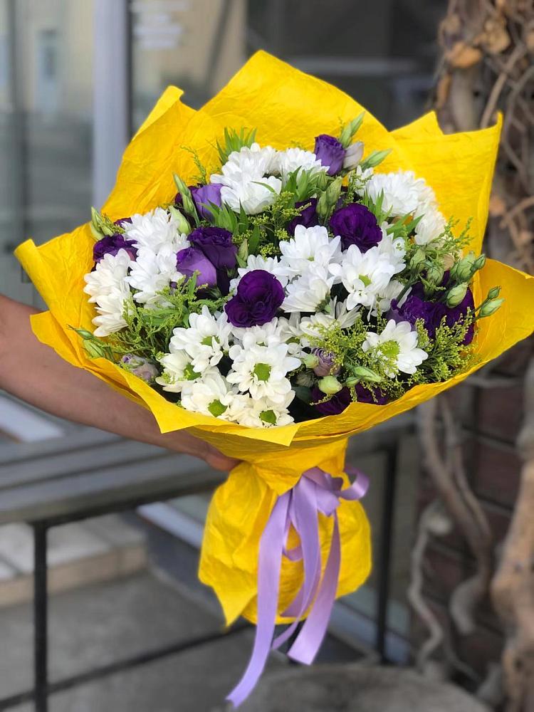 Букет цветов из: Ирисы, Хризантемы и Ромашки в Глебычево