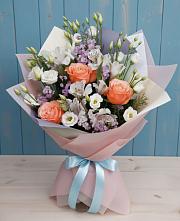 Букет цветов из:  Лизиантусы, Розы, Альстромерии и Гипсофила в Глебычево