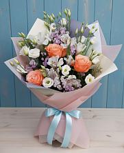 Букет цветов из:  Лизиантусы, Розы, Альстромерии и Гипсофила в Глебычево