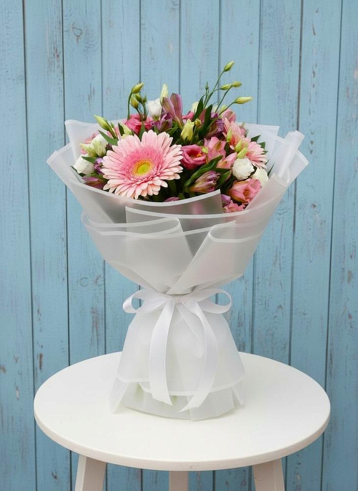 Букет цветов из: Герберы, Альстромерии и Лизиантусы в Глебычево