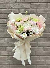 Букет цветов из:  Гвоздики, Розы, Лизиантусы и Хризантемы в Глебычево