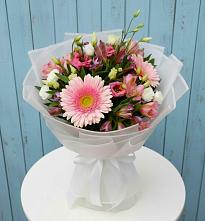 Букет цветов из:  Герберы, Альстромерии и Лизиантусы в Глебычево