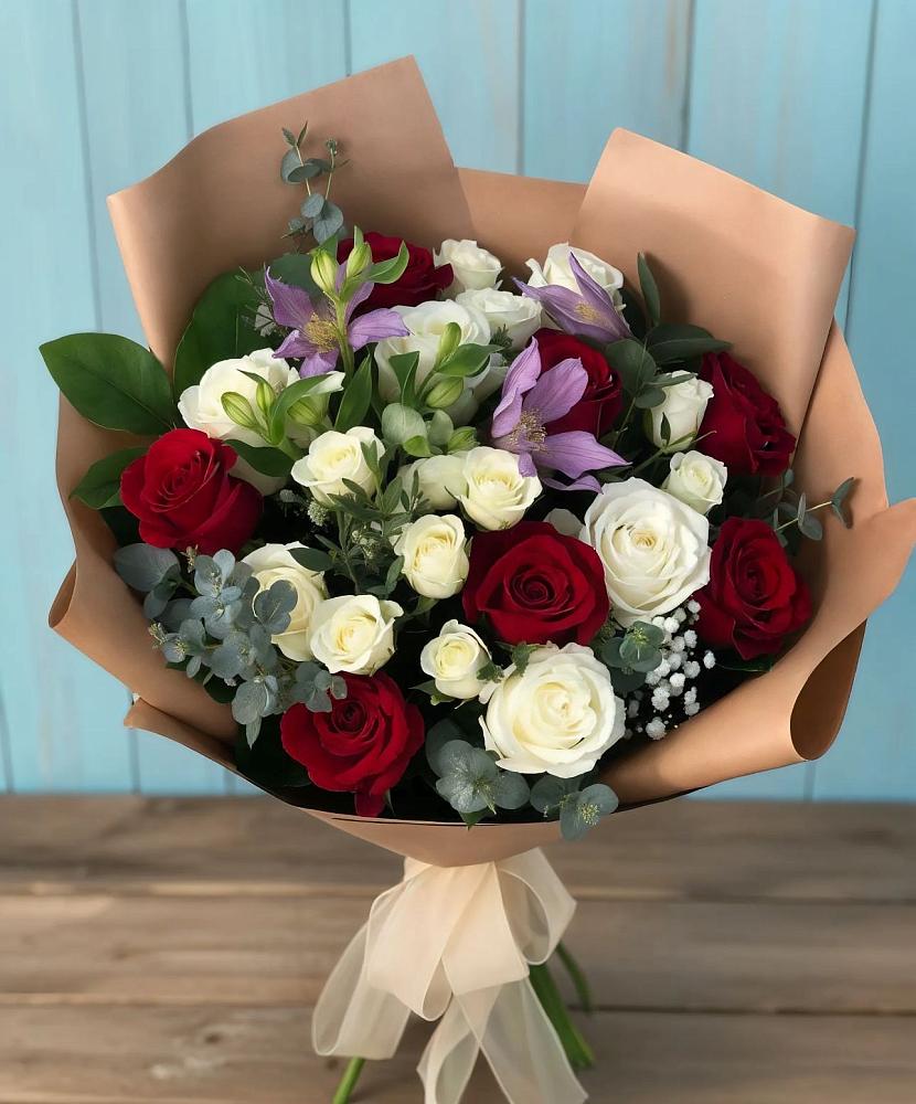 Букет цветов из: Розы и Альстромерии в Глебычево